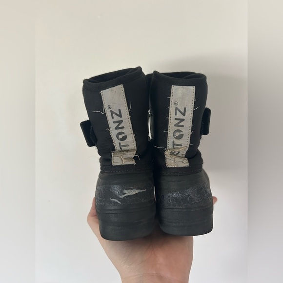 Stonz Starry Black Winter Boots Toddler Size 9 - Picture 3 of 9